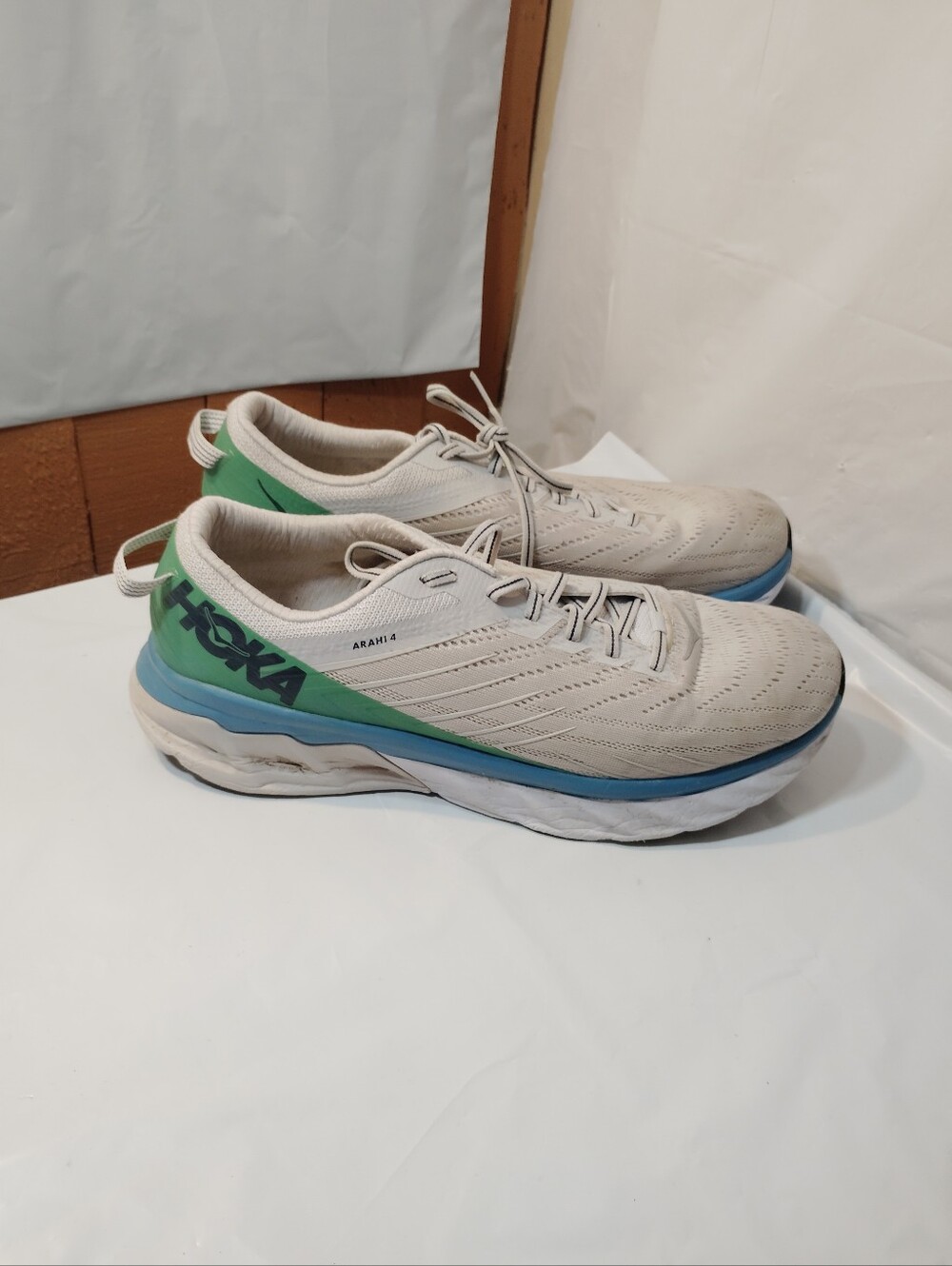 Hoka One One Arahi 4 Shoes Mens Size 13 Gray Running Comfort Walking Sneakers